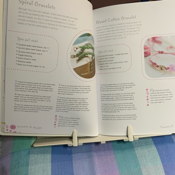 Book - Beaded Treasures By Dorothy Wood - Beaded Jewelry - Picture 14 of 16